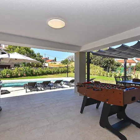 Mit Privatpool Fuer 6 Personen Ca 200 Qm In Vintijan, Istrien Istrische Riviera *